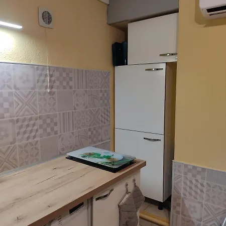 Maison Tifaloc דירה
