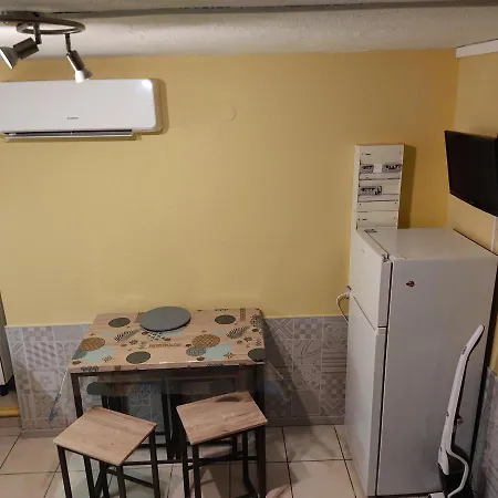 Apartment Maison Tifaloc *