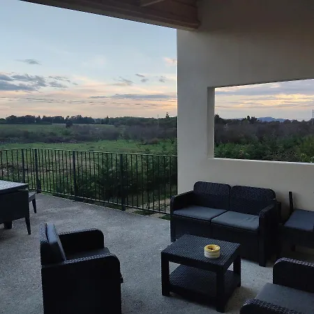 Maison Tifaloc דירה *