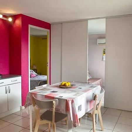 Maison Tifaloc דירה